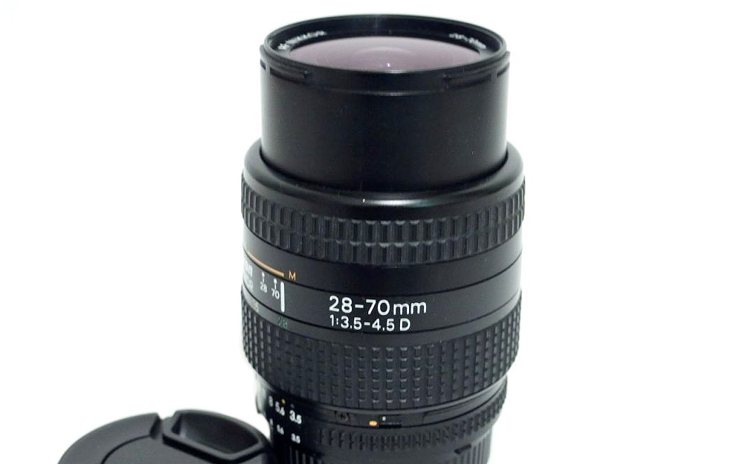 Nikon 28-70mm F/3.5-4.5 AF-D