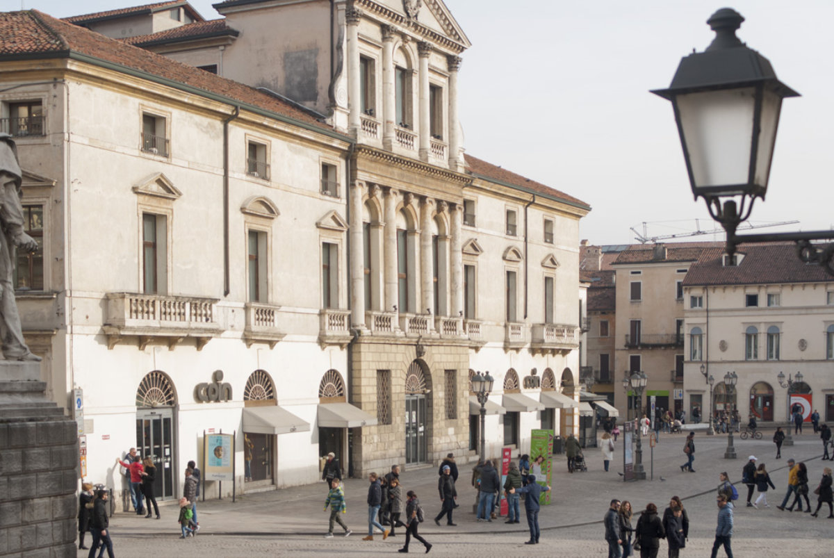 Piazza Castello, Vicenza