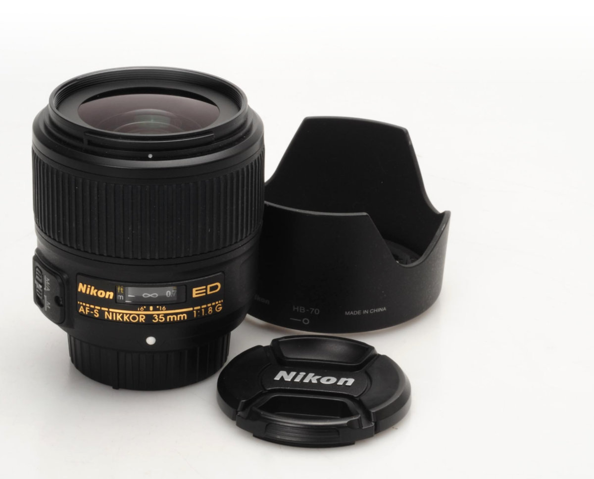 Nikon 35mm F/1.8 ED